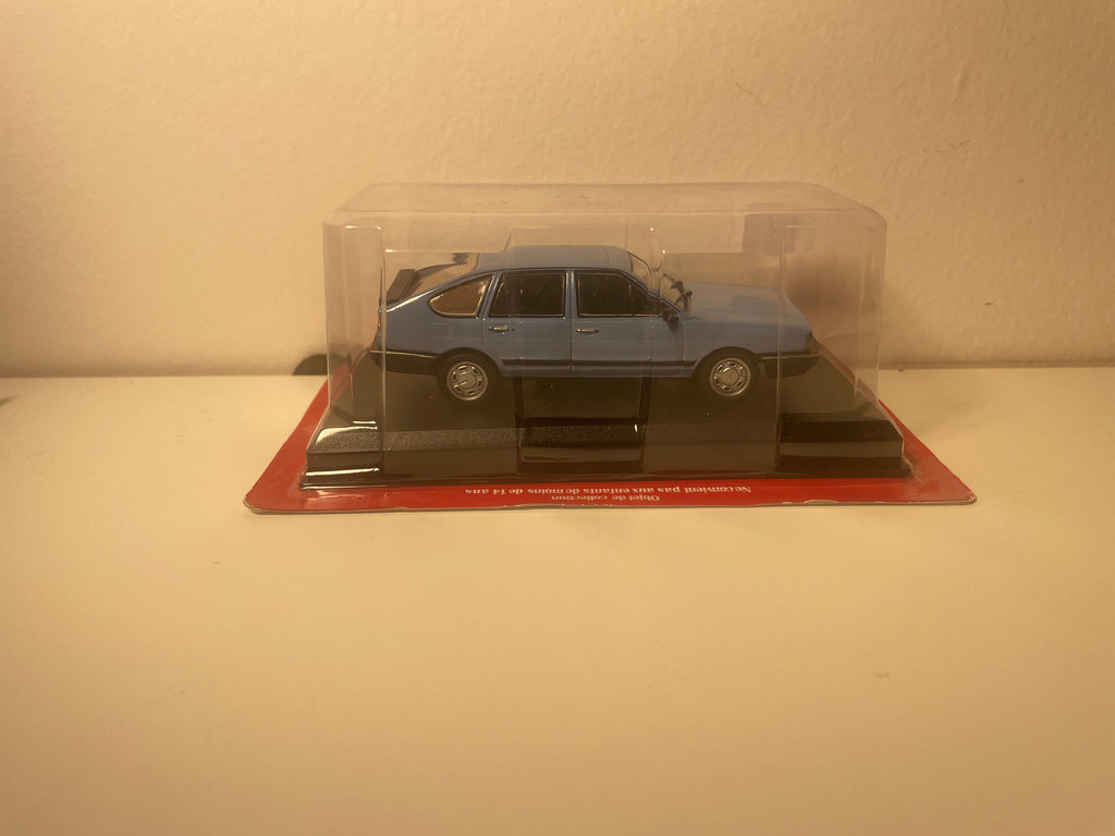 Volkswagen Passat B2 azul de 1981 - Auto Plus
