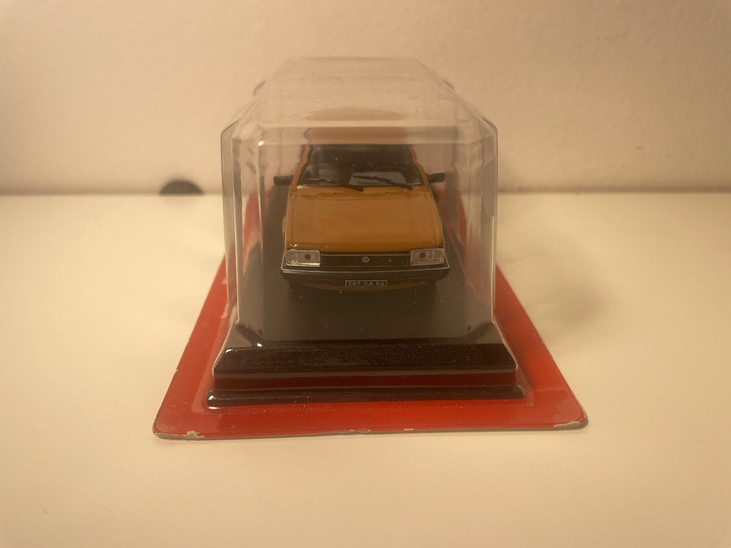 Volkswagen Santana brong aus 1981 - Auto Plus