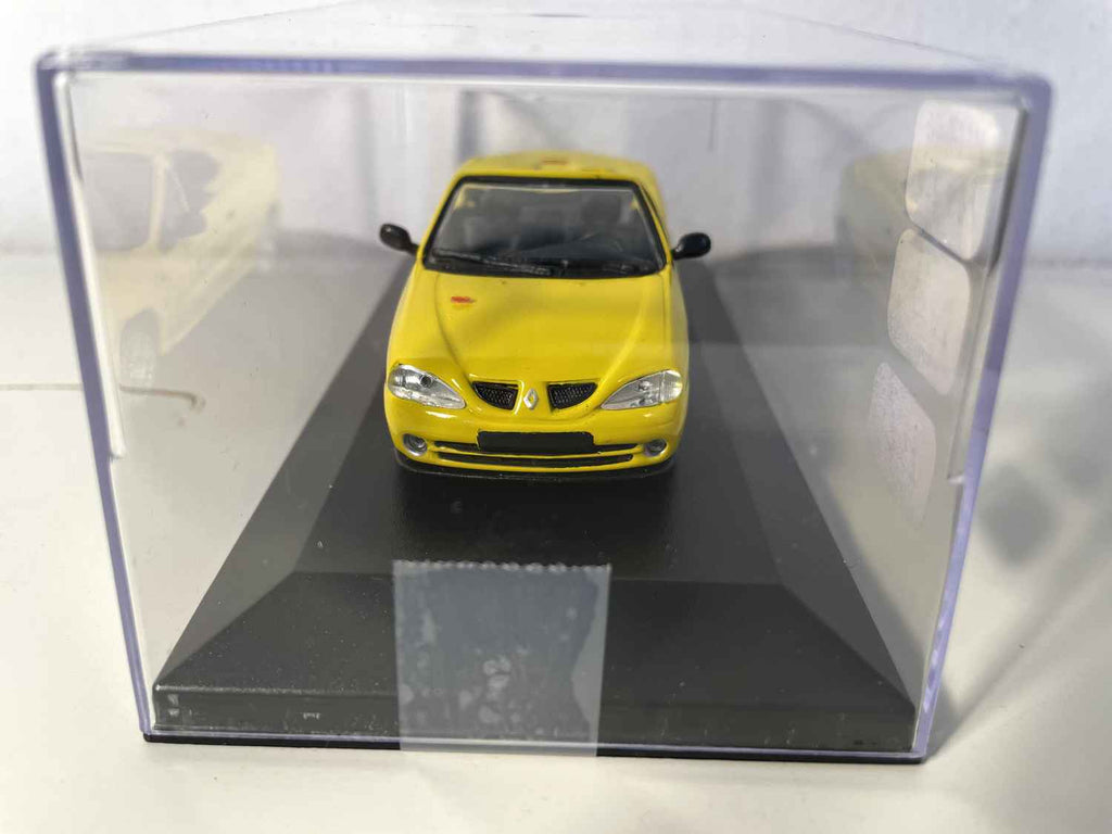 Renault Mégane cabriolet CVT 2.0 jaune de 2000
