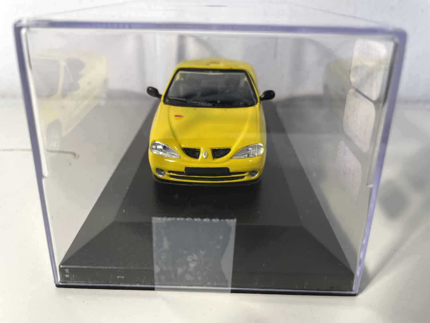 Renault Mégane cabriolet CVT 2.0 jaune de 2000