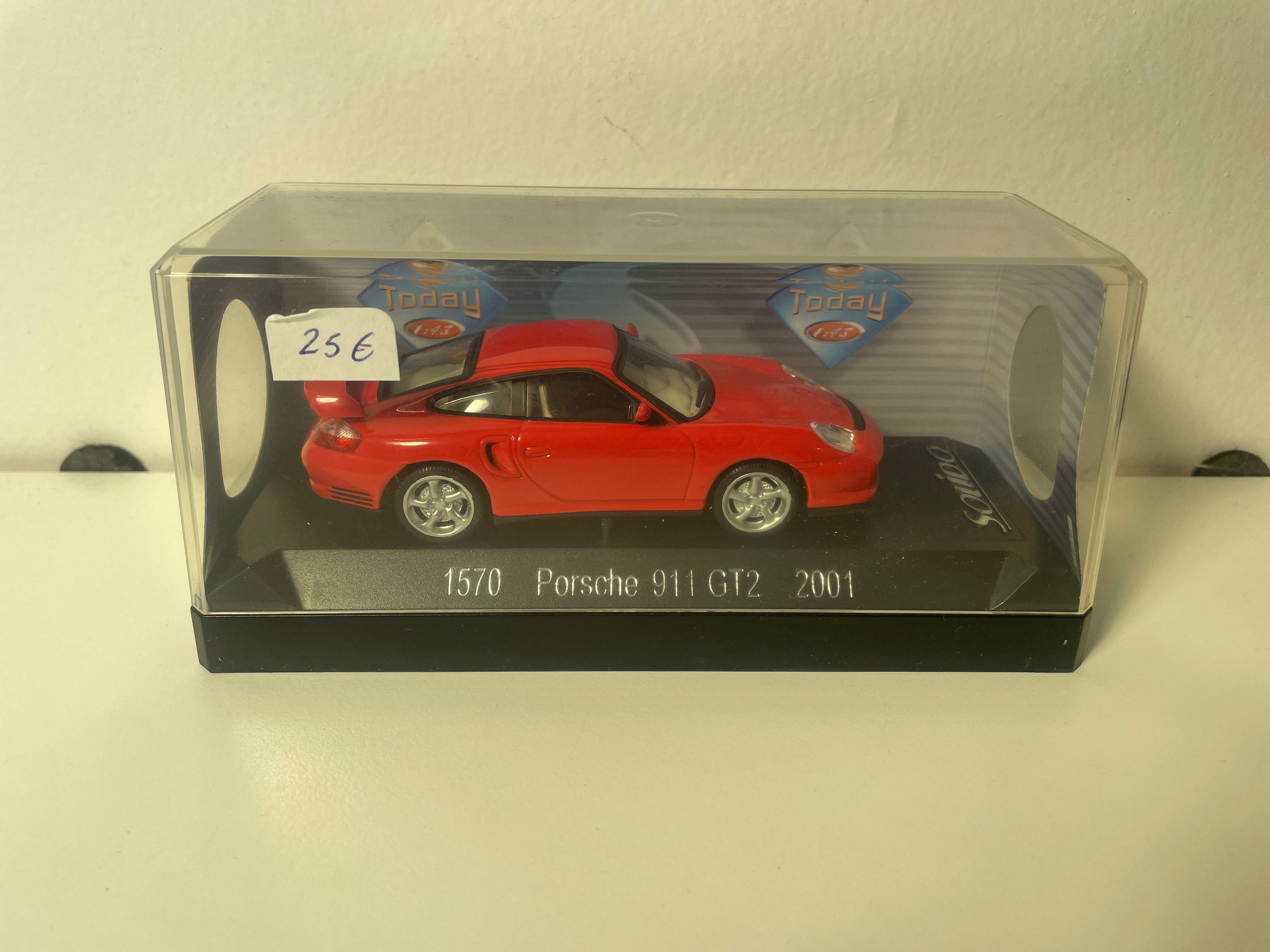 2001 Porsche 911 GT2 Red - Solido Reference 1570