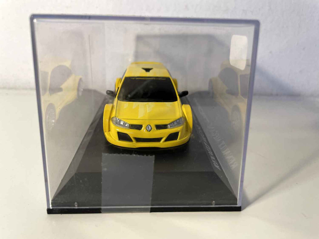 Renault Mégane Trophy żółty