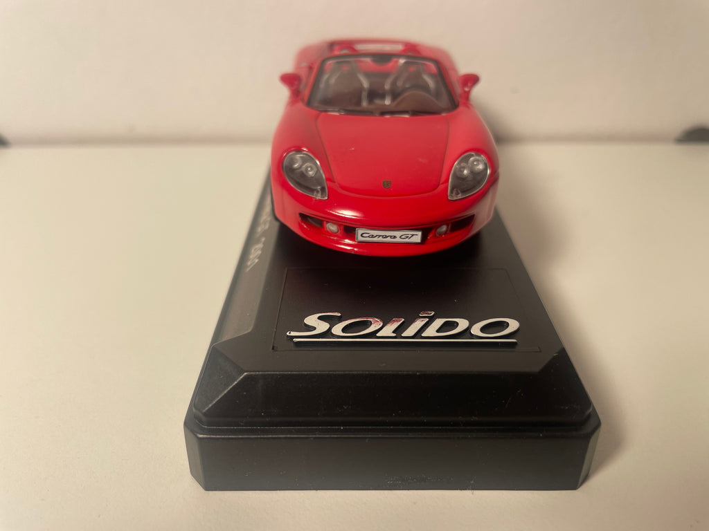 2001 Porsche Carrera GT Red - Solido Reference