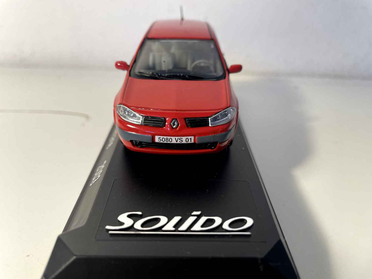 Renault Mégane rouge de 2003 (Solido référence 1579)