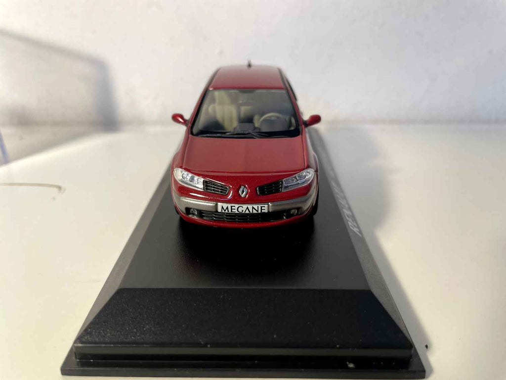 Renault Mégane donkelrout