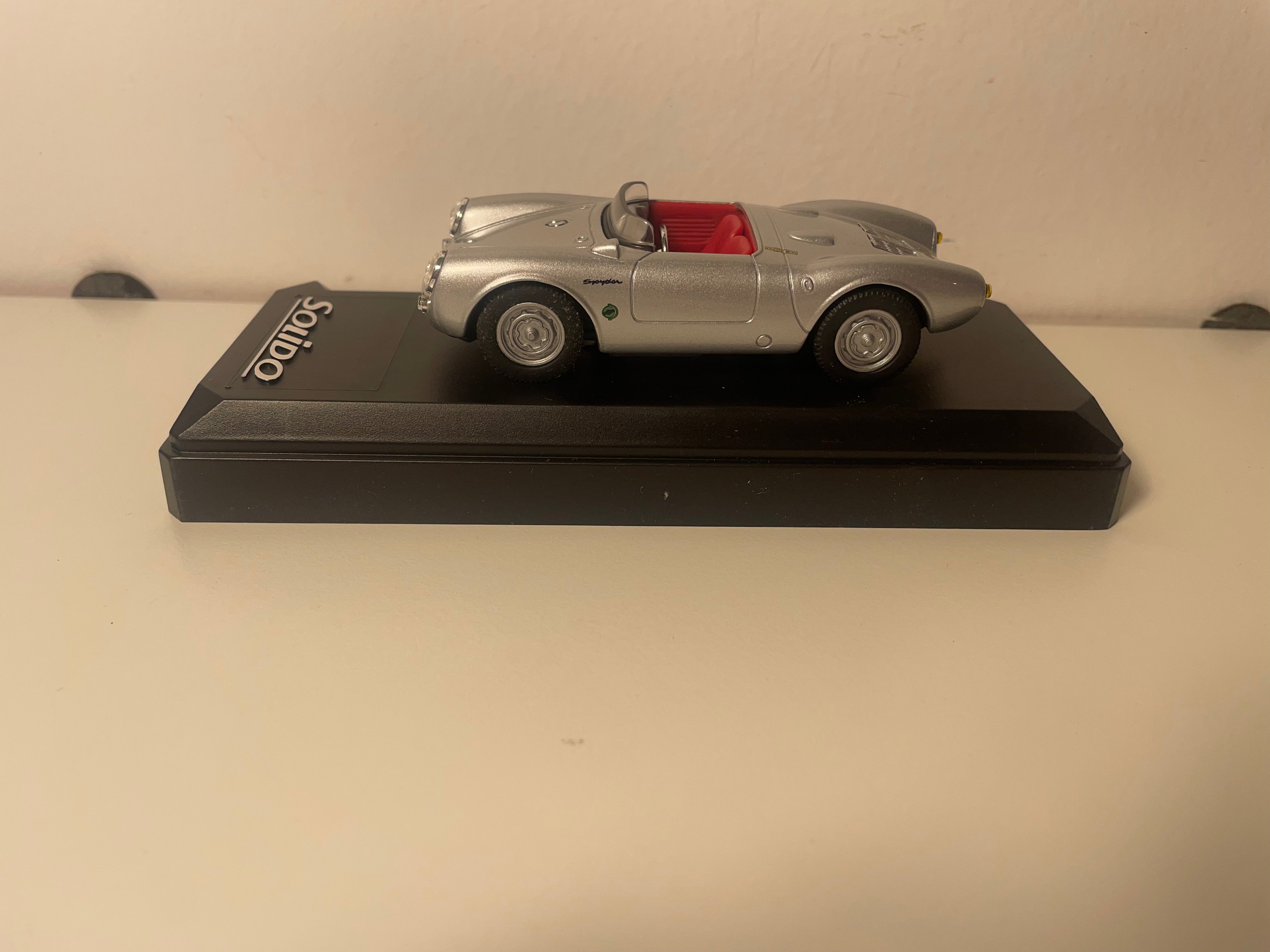 Porsche 550 RS Spyder in grous aus 1955 - Solido Referenz 45106