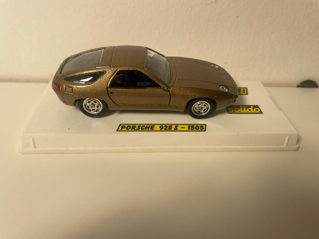 Porsche 928S Brown? - Solido Reference 1505