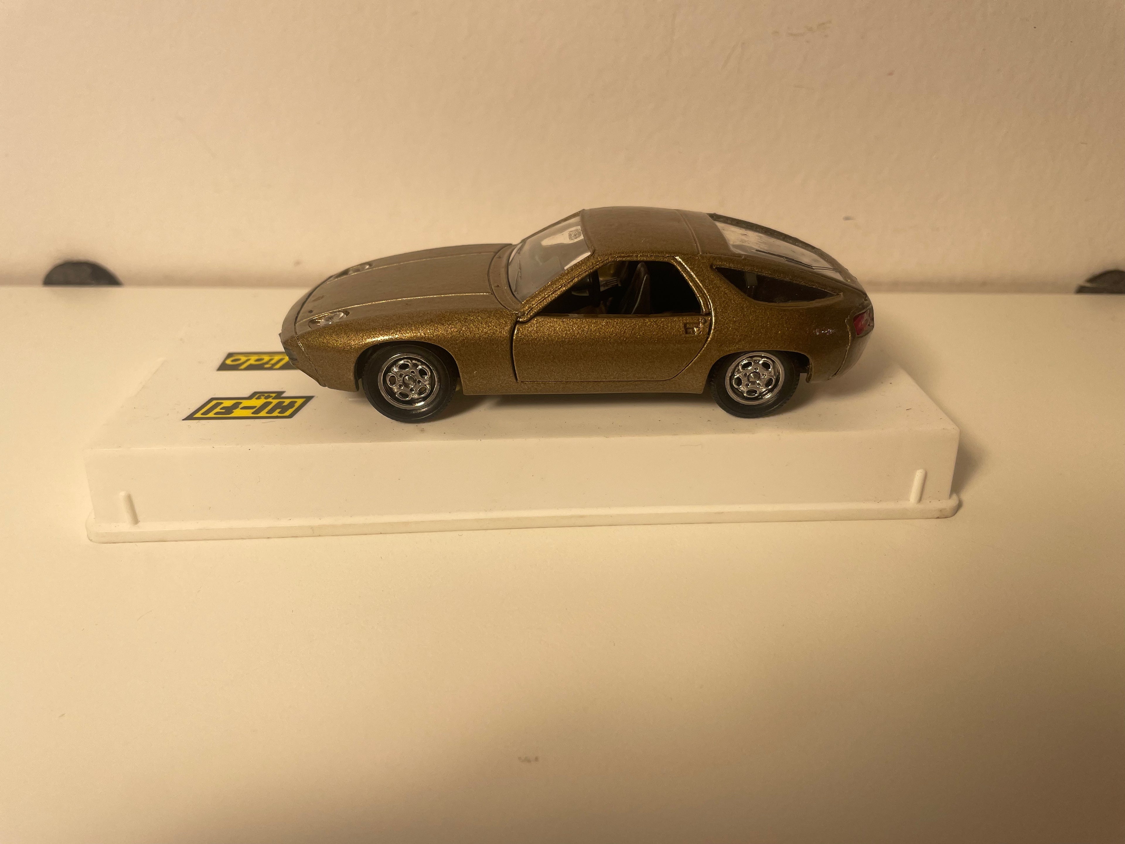 Porsche 928S brong? - Solido Referenz 1505