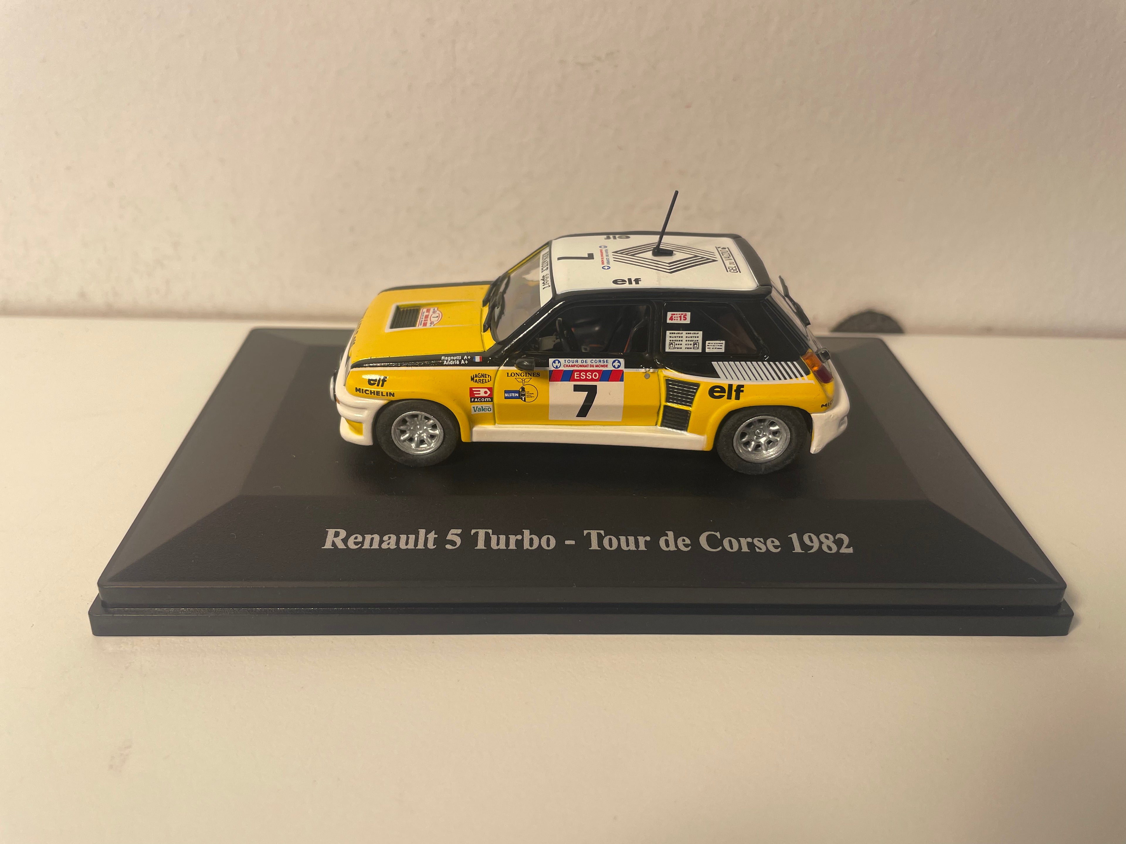 Renault 5 Turbo amarillo, blanco y negro número 7 - Tour de Corse de 1982 (blister)
