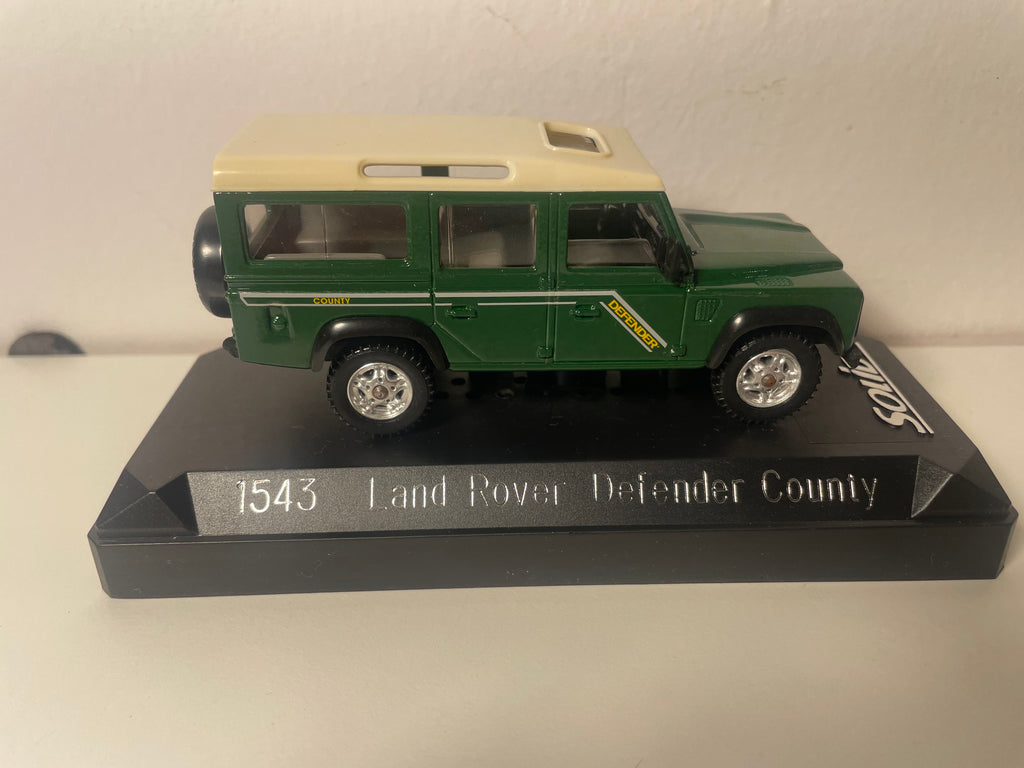 Land Rover Defender County vert - Solido référence 1543