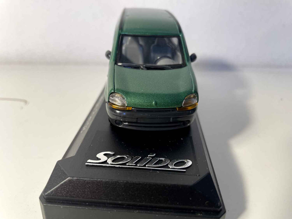 Renault Kangoo Pampa verde (riferimento Solido 1552)