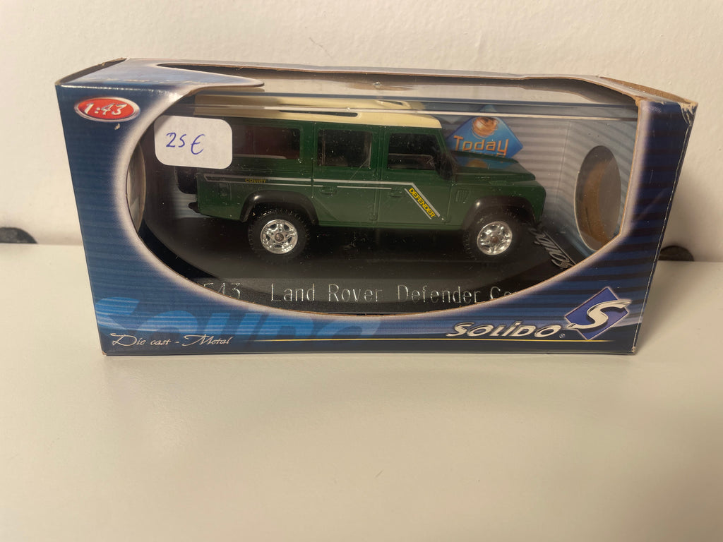 Land Rover Defender County vert - Solido référence 1543