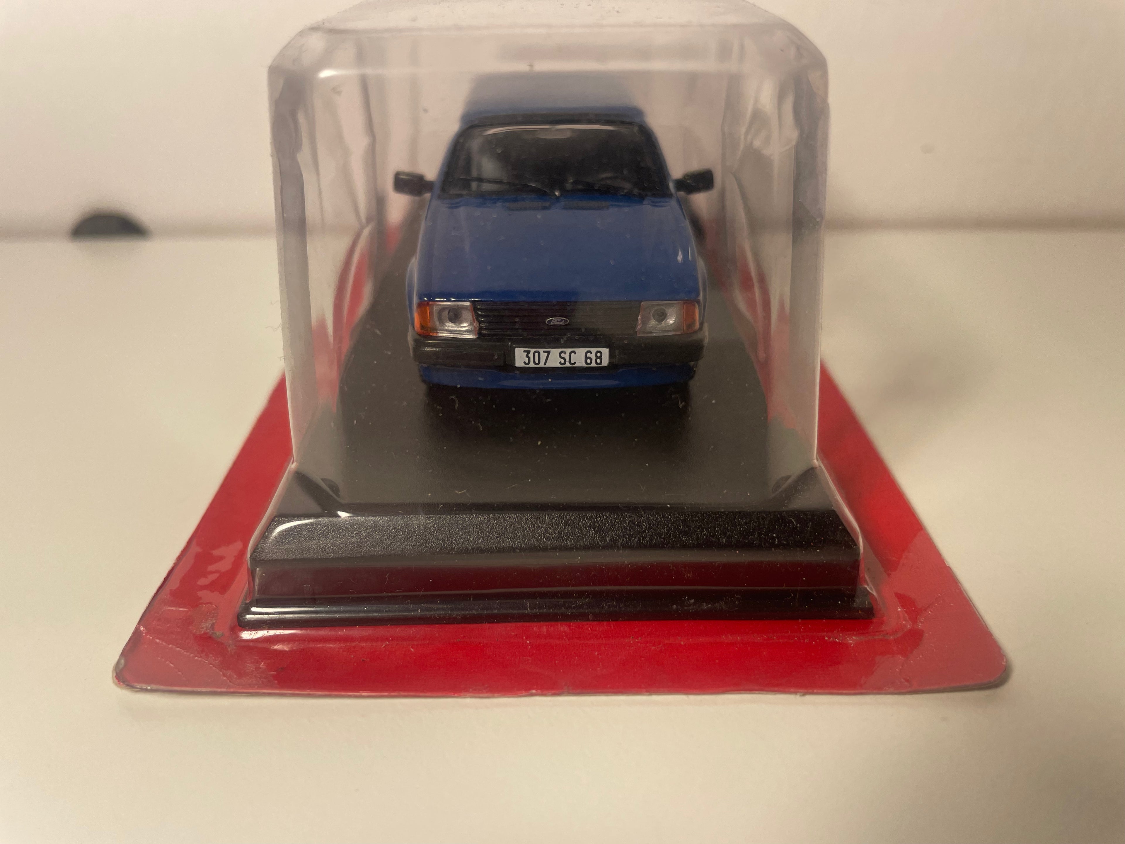 Ford Escort GL azul de 1982 - Auto Plus