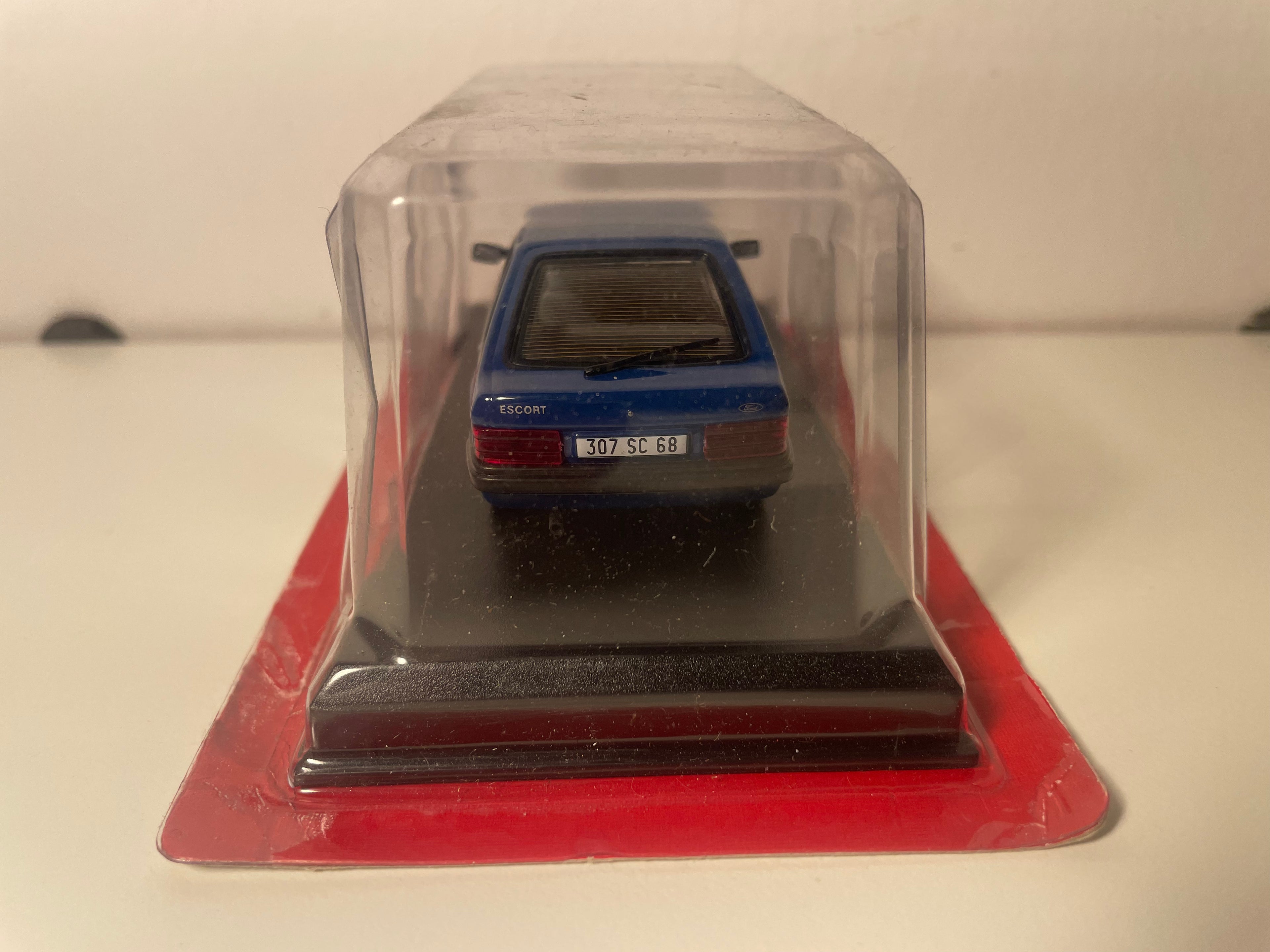 Ford Escort GL azul de 1982 - Auto Plus
