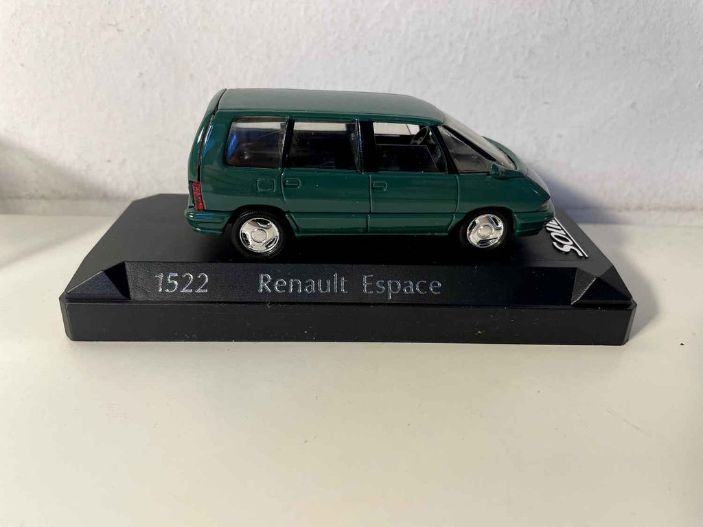 Renault espace verde (Solido referencia 1522) con caja de cartón violeta