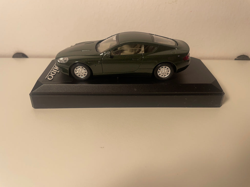 Aston Martin db9 verde - Solido referencia 15100