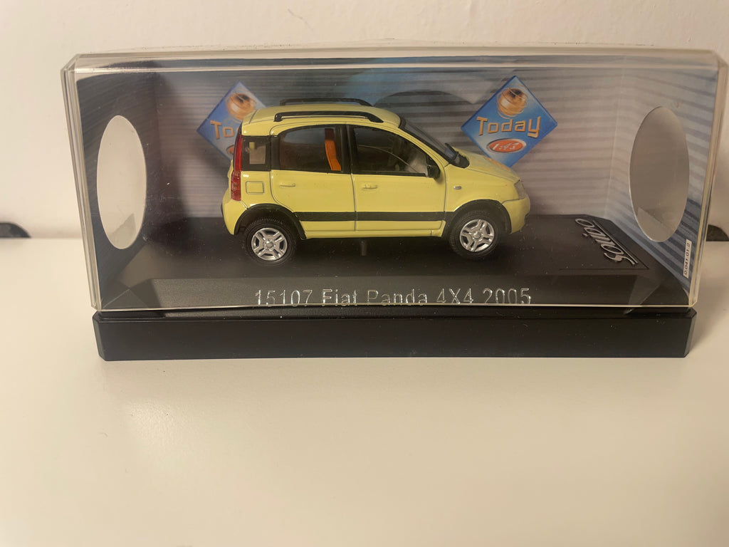 Fiat Panda 4x4 gialla del 2005 - riferimento Solido 15107