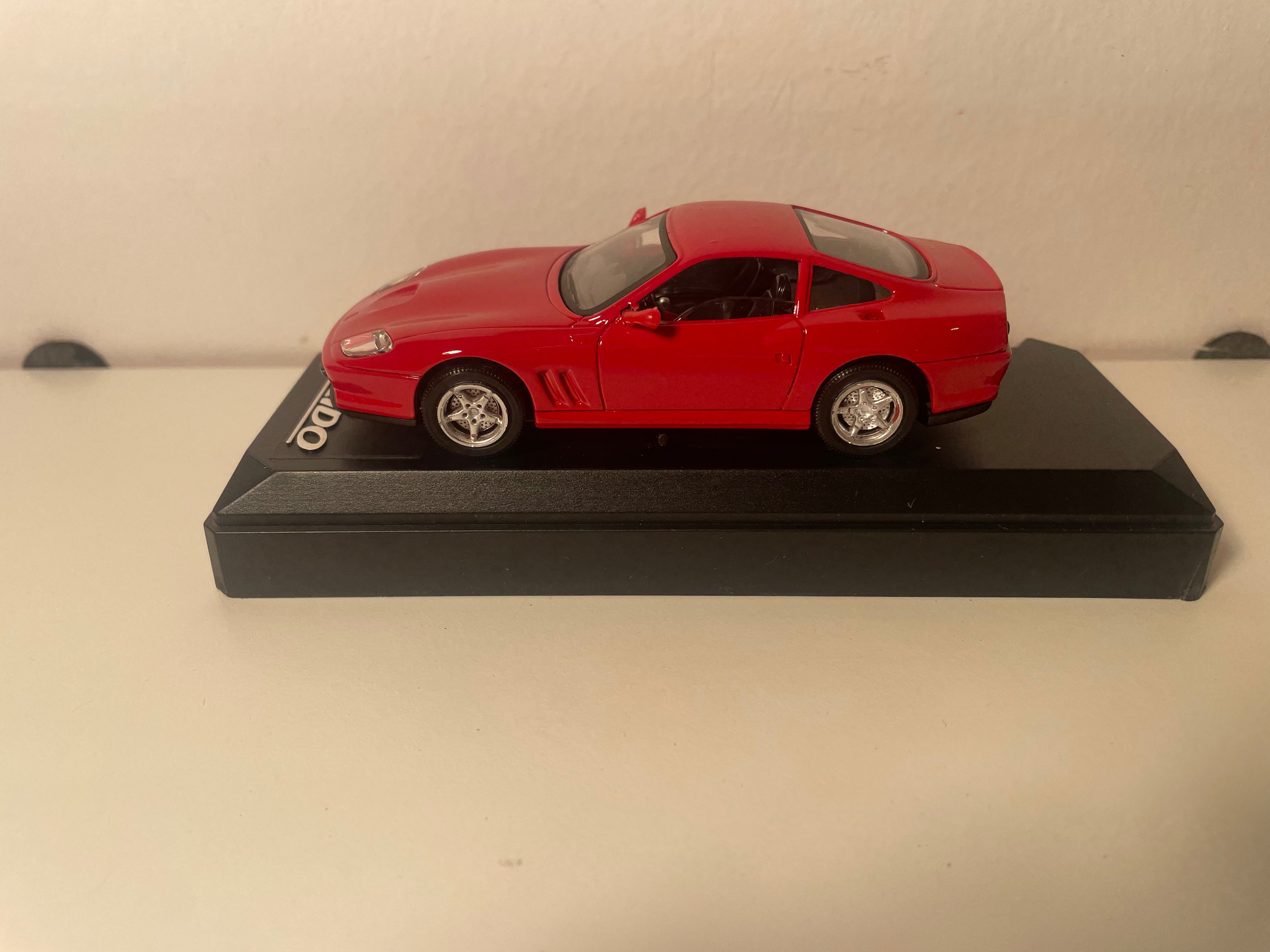 Ferrari F550 Maranello rout - Solido Referenz 1542