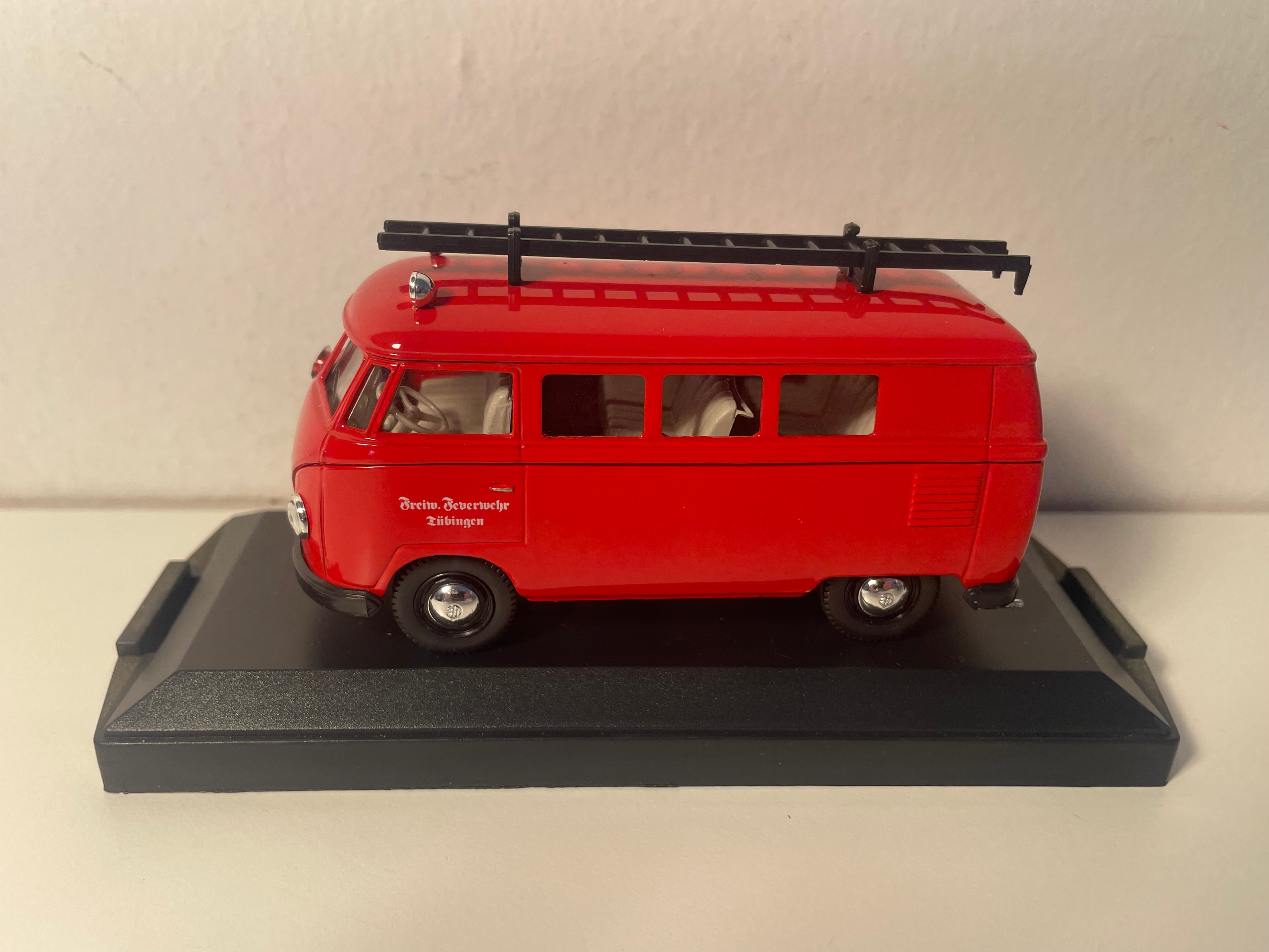 Volkswagen Combi POMPIERS (vehículo de bomberos usado en Alemania) - VITESSE