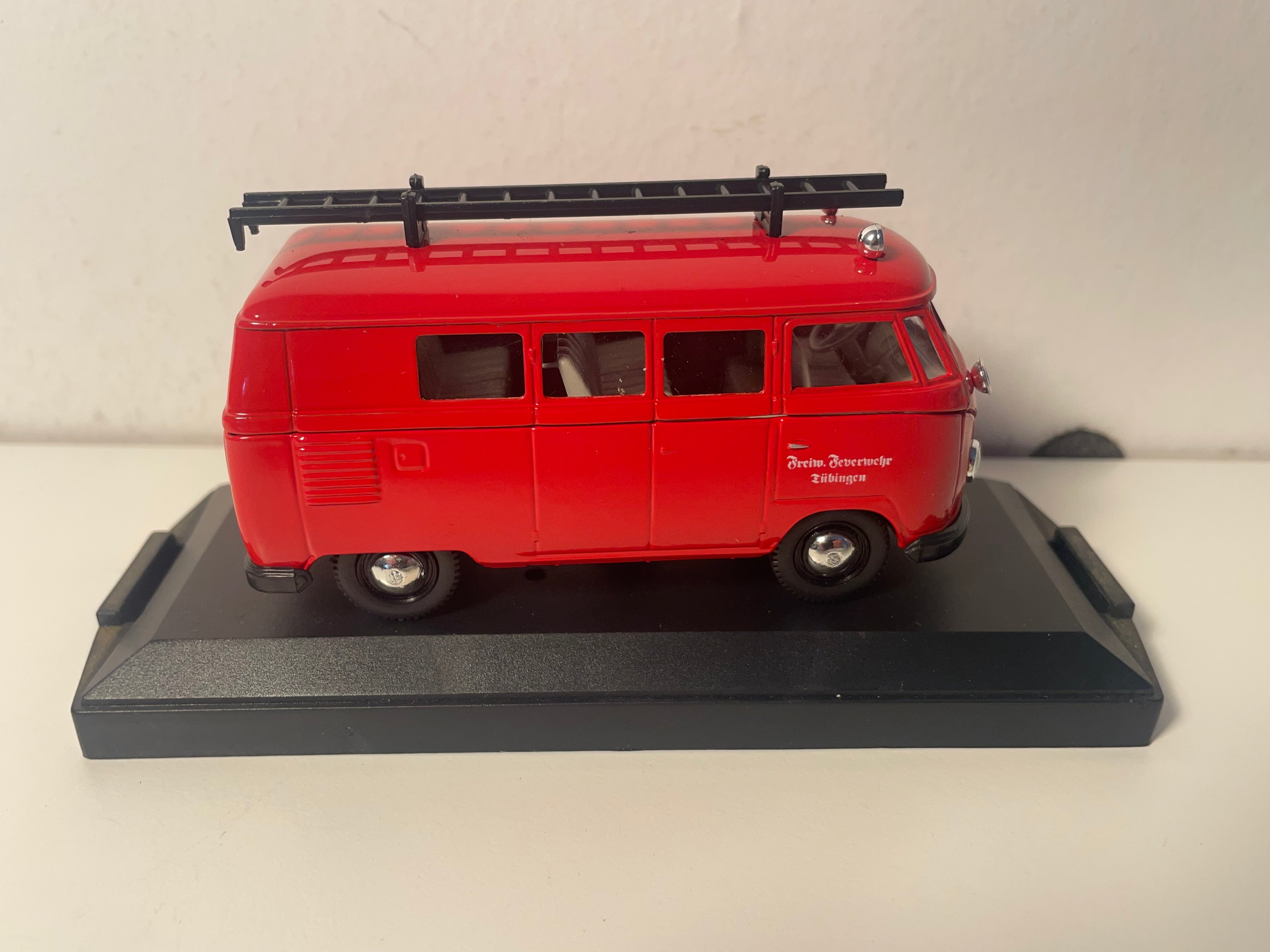 Volkswagen Combi POMPIERS (vehículo de bomberos usado en Alemania) - VITESSE