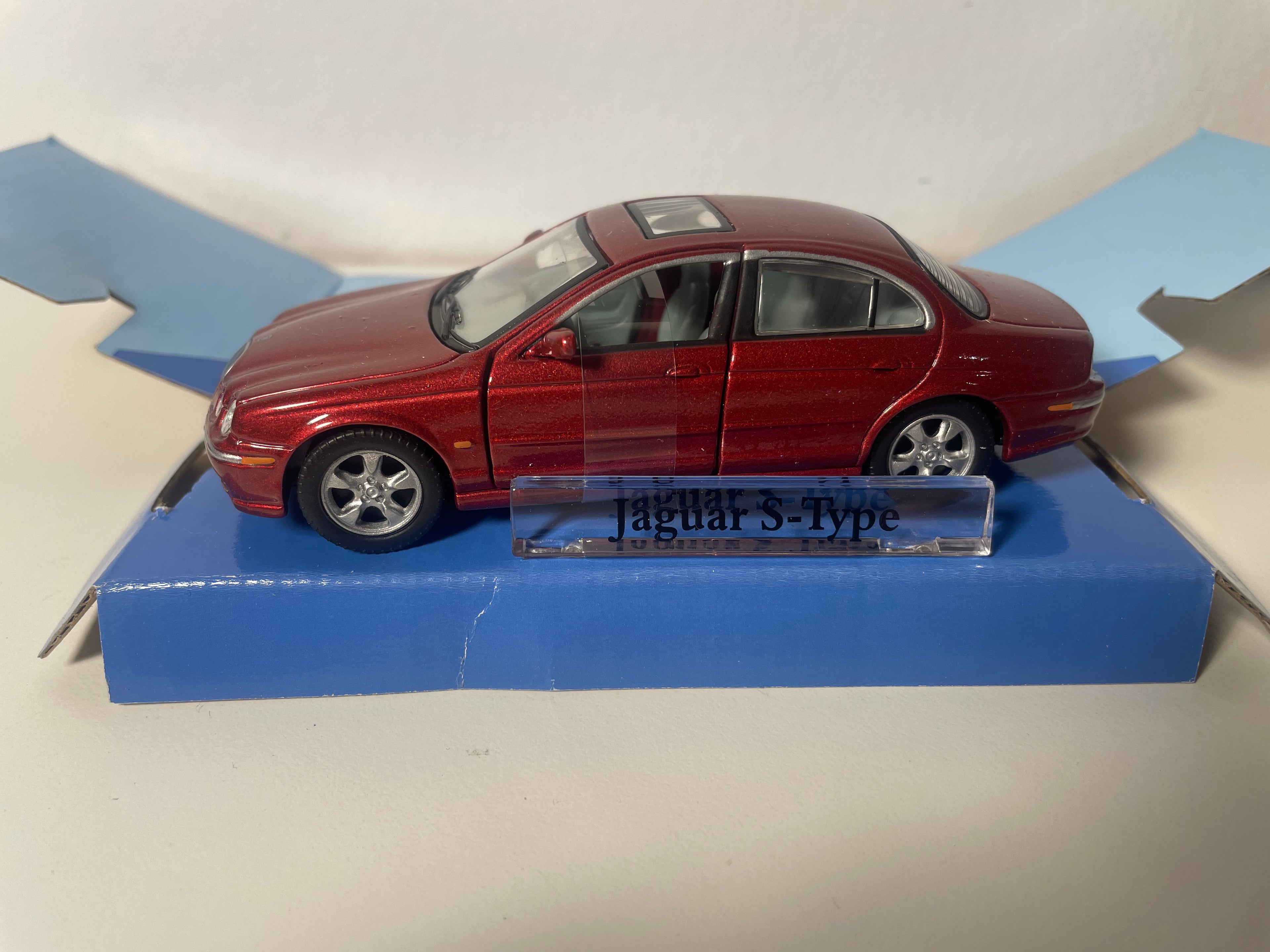 Jaguar S - Typ dunke rout/bordeaux? - Cararama
