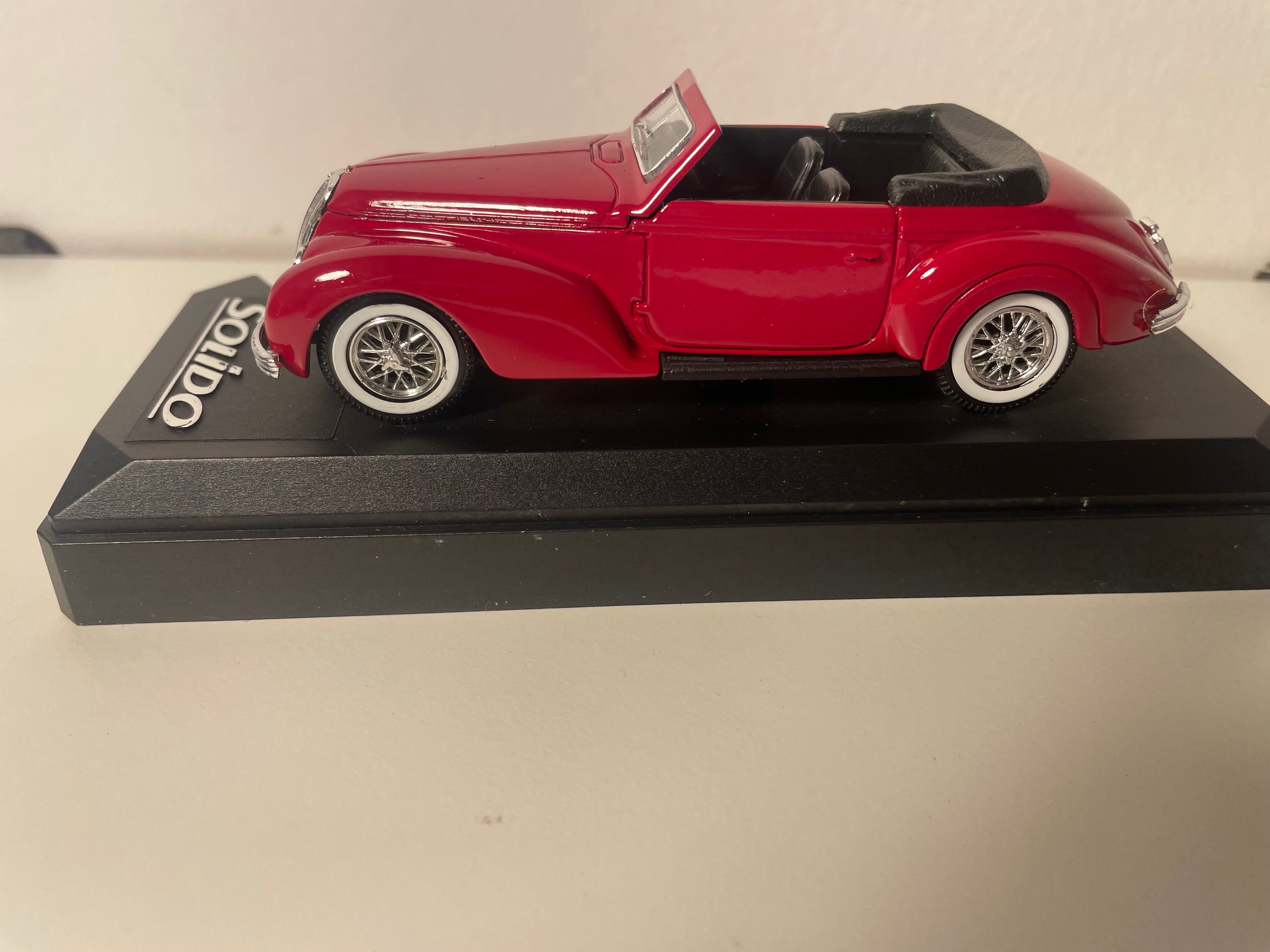 Alfa Romeo 2500 Sport - Solido referencja 4160