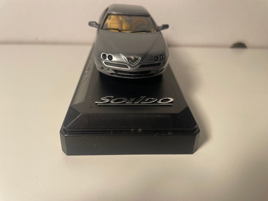 Alfa Romeo GTV cinza de 1999 - Solido referência 1553
