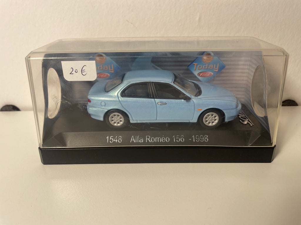 Hellblaue Alfa Romeo 156 von 1998 - Solido Referenz 1548