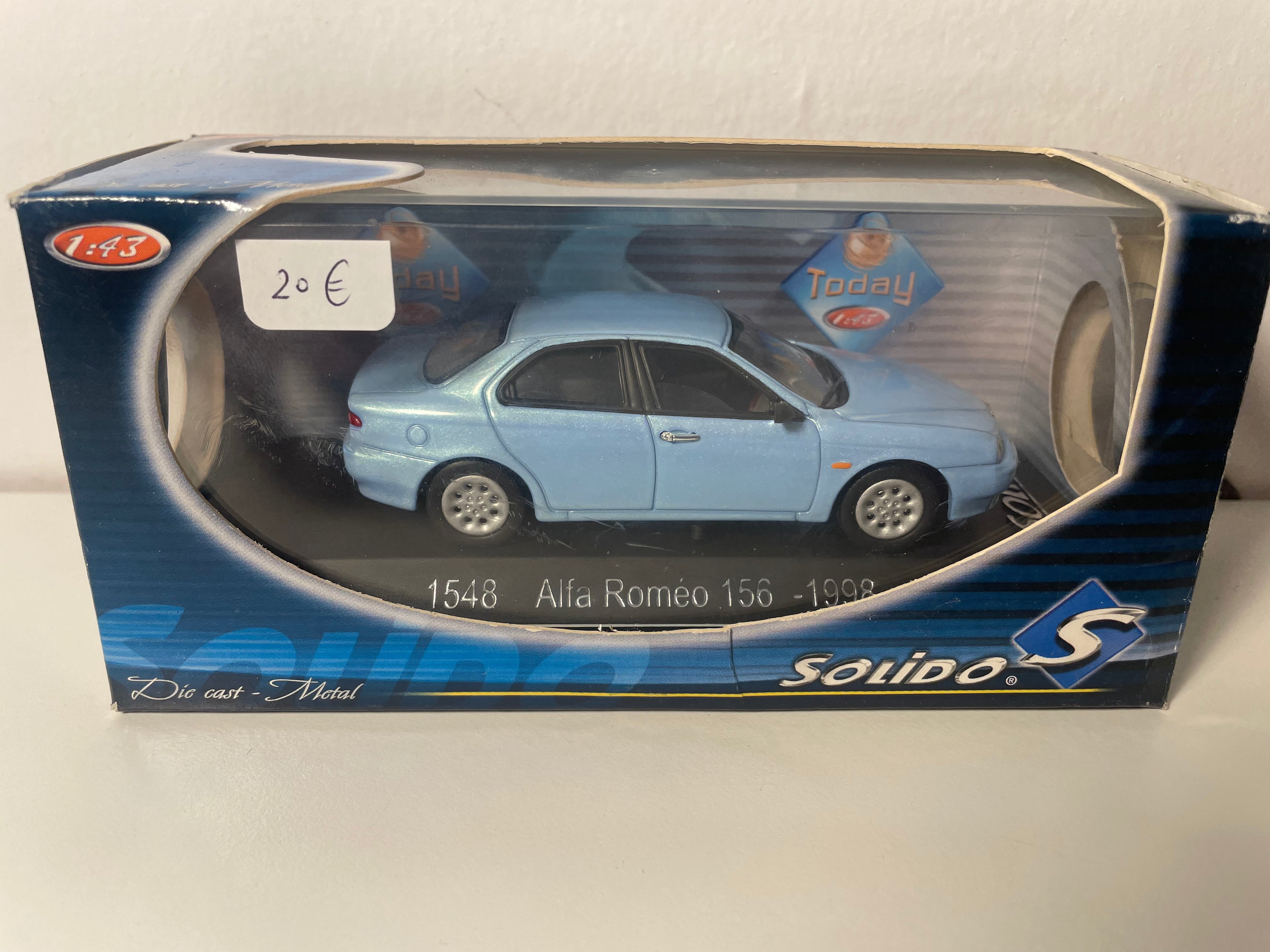 Hellblaue Alfa Romeo 156 von 1998 - Solido Referenz 1548