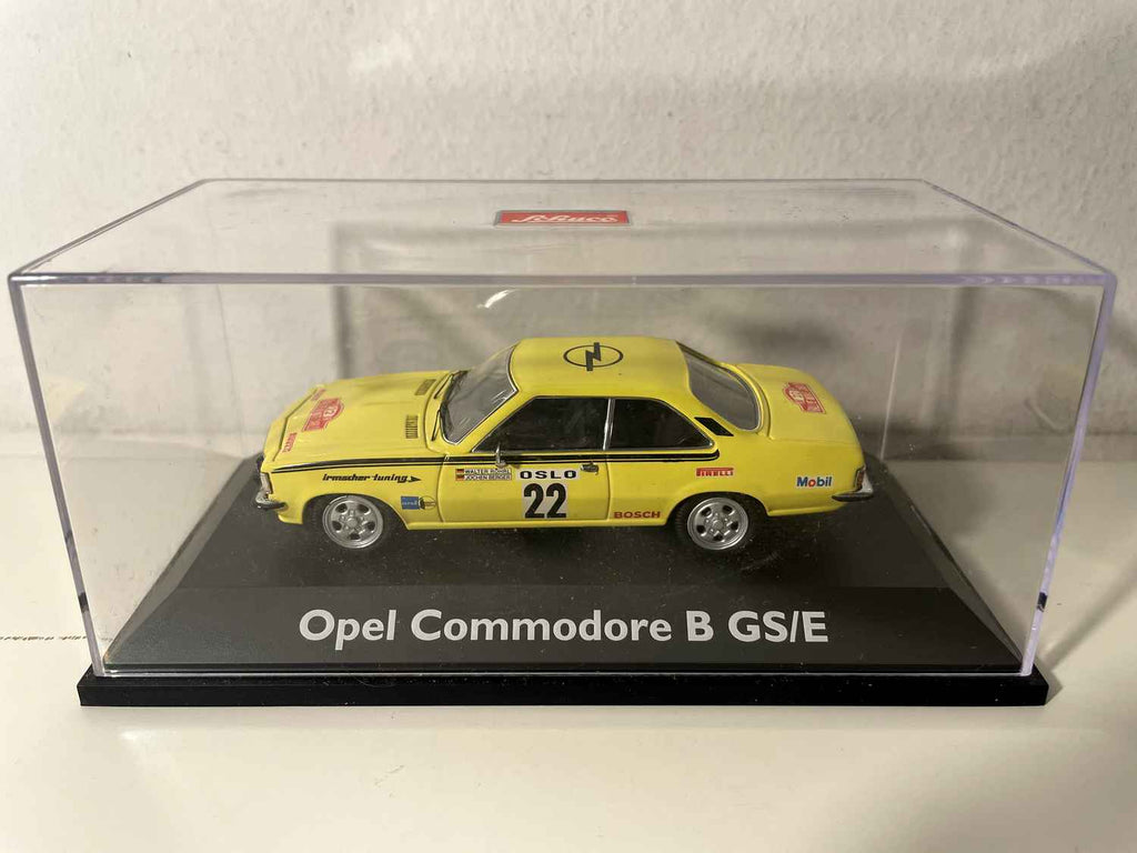 Opel Commodore B GS/E amarelo número 22 - SCHUCO