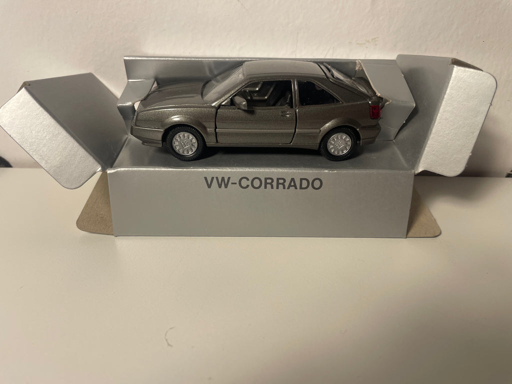 Volkswagen Corrado donkelgréis
