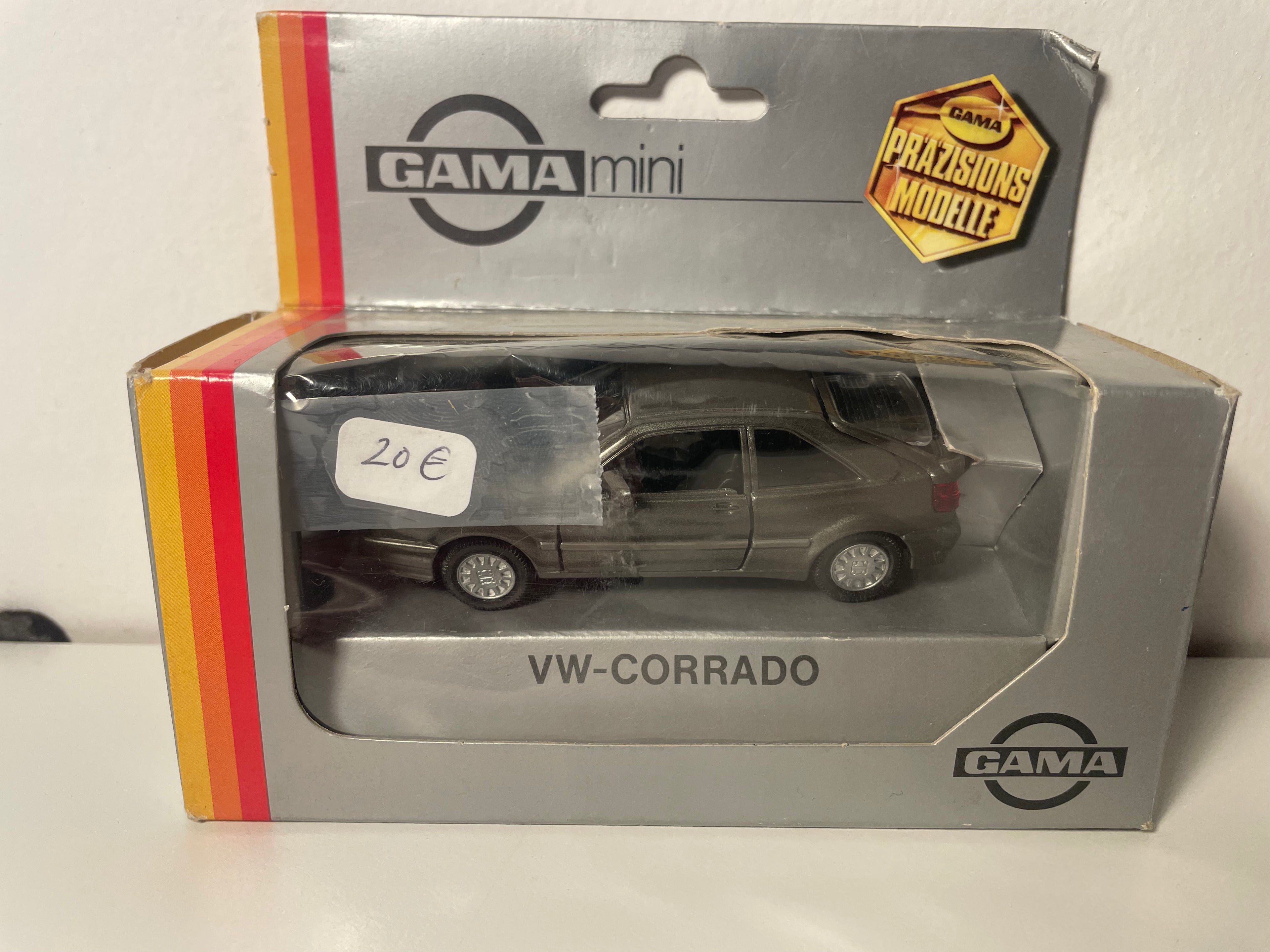 Volkswagen Corrado donkelgréis