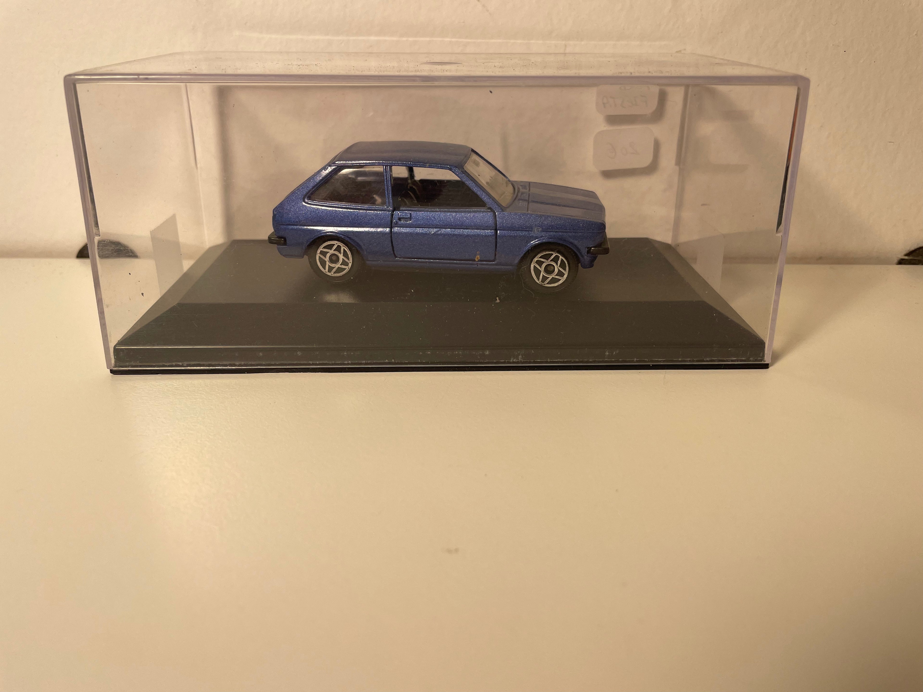 Ford Fiesta blu