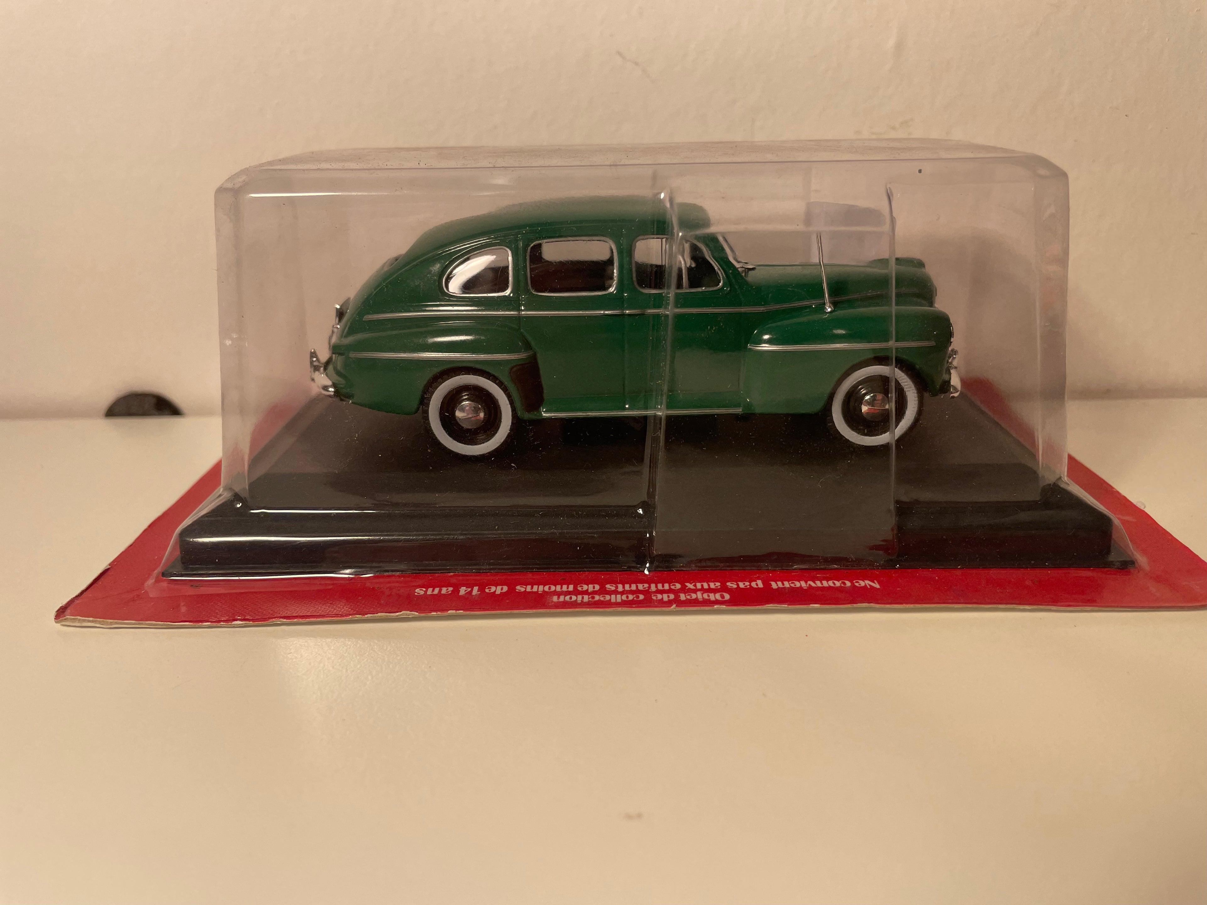 Ford Fordor gréng aus 1947 - Auto Plus