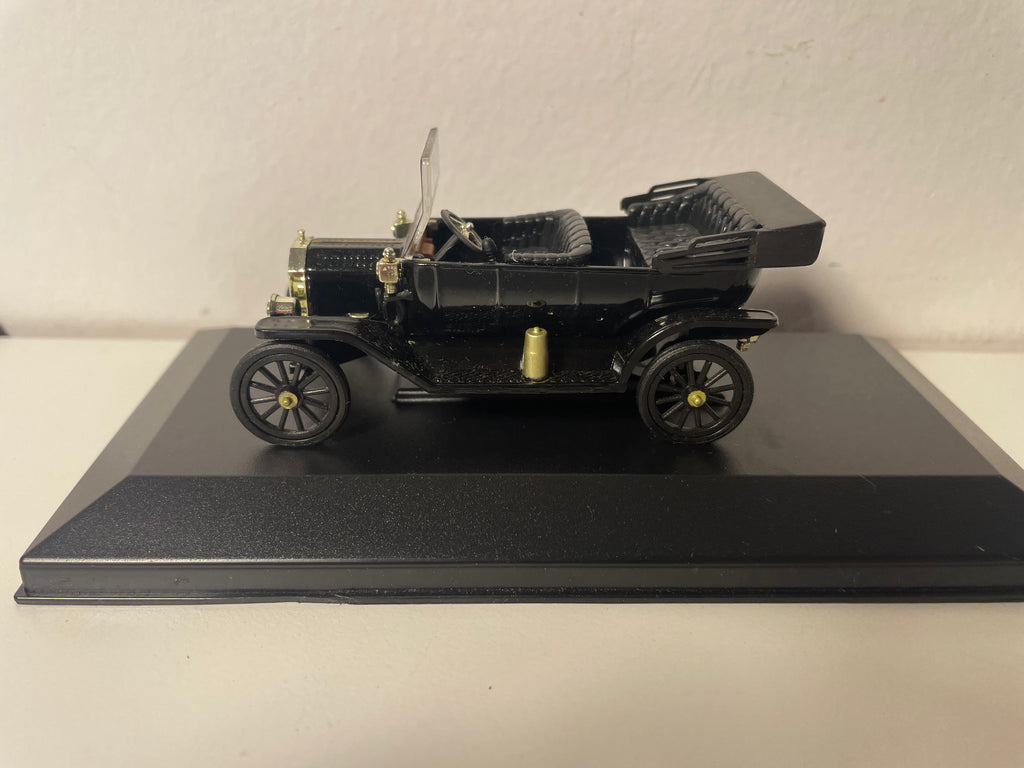 Ford Model T Preto