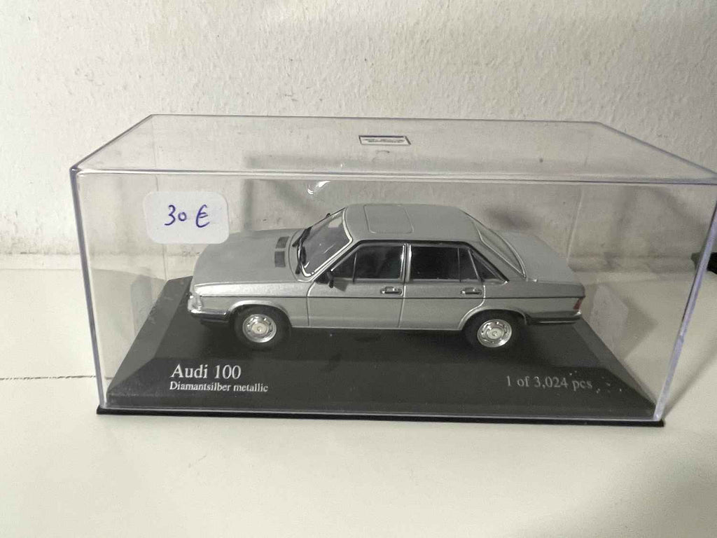 Audi 100 GL grise de 1979 - MINICHAMPS