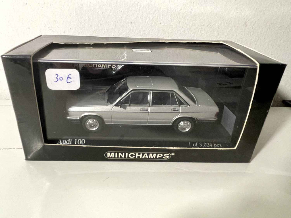 Audi 100 GL grise de 1979 - MINICHAMPS