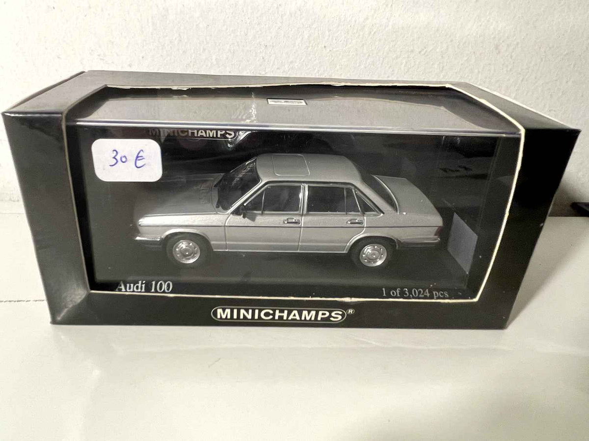 Audi 100 GL grise de 1979 - MINICHAMPS