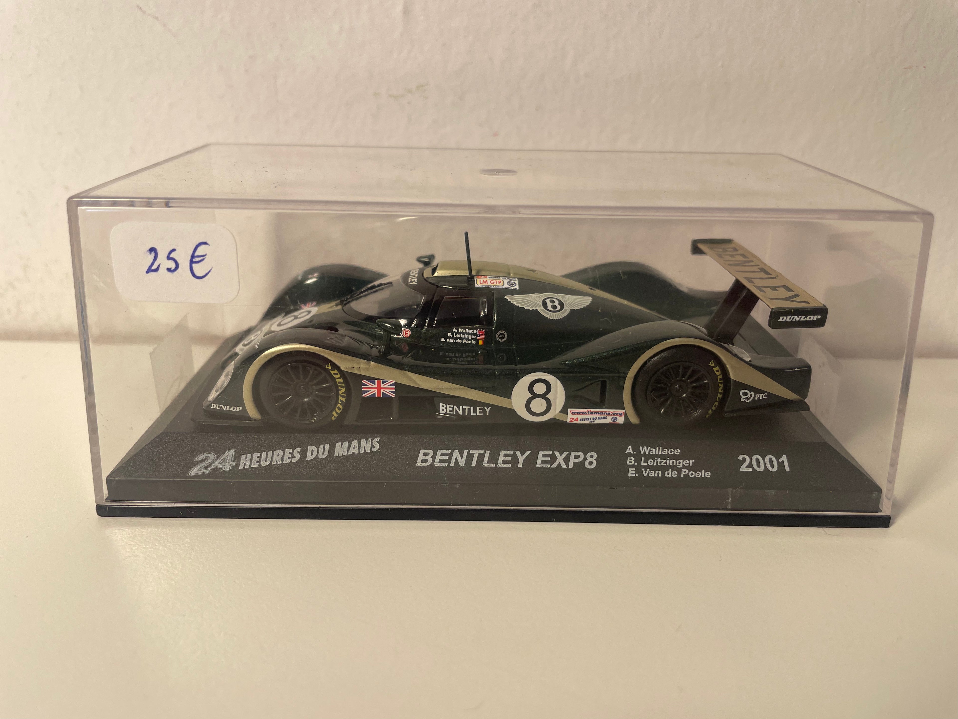 Bentley EXP8 verde número 8 (24 Horas de Le Mans de 2001)