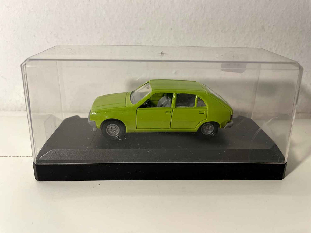 Renault 14 gréng - Solido