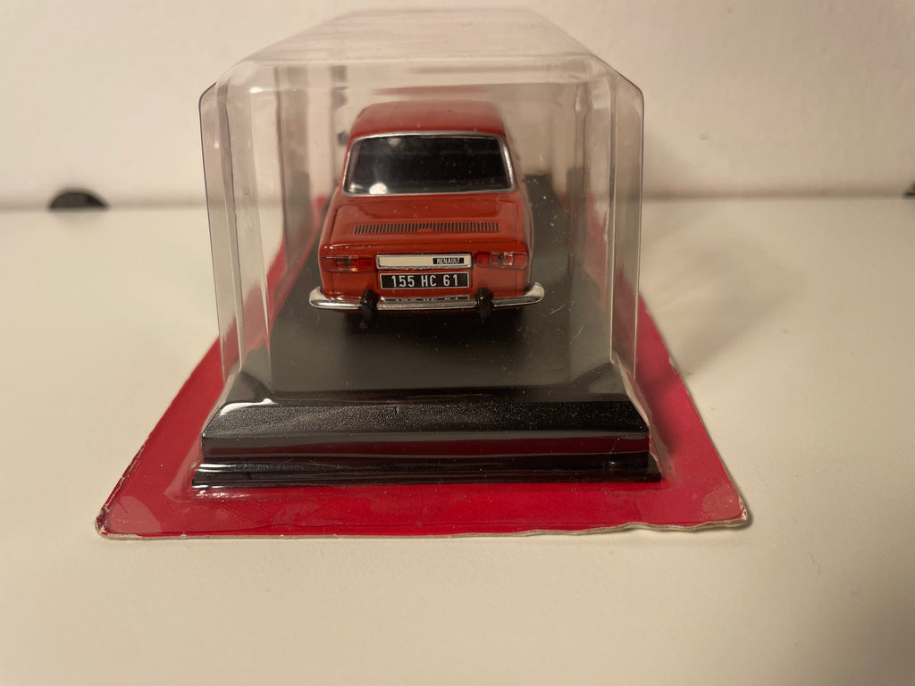 Renault 10 brązowy z 1967 - Auto Plus
