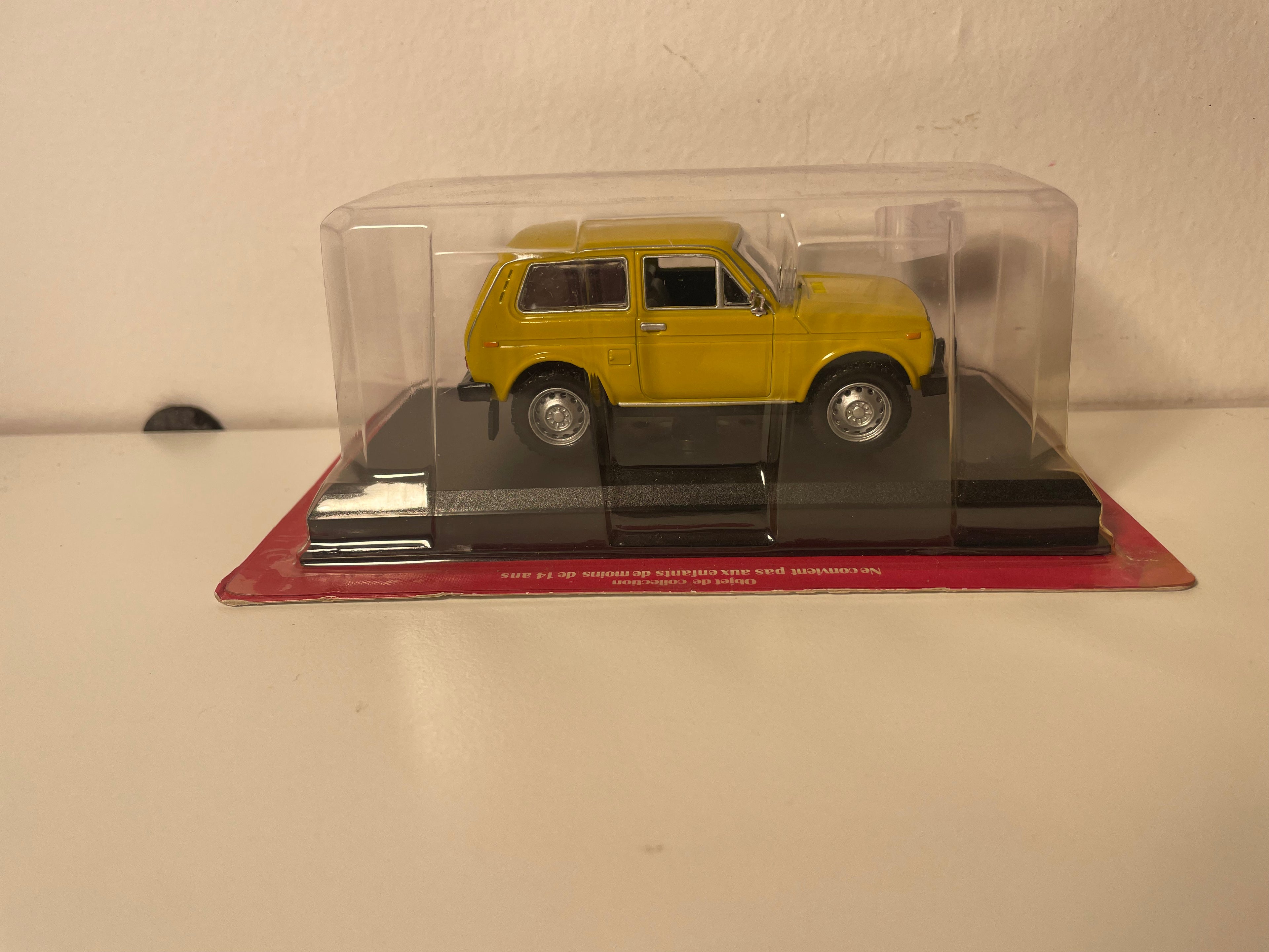 Lada Niva amarela de 1980 - Auto Plus