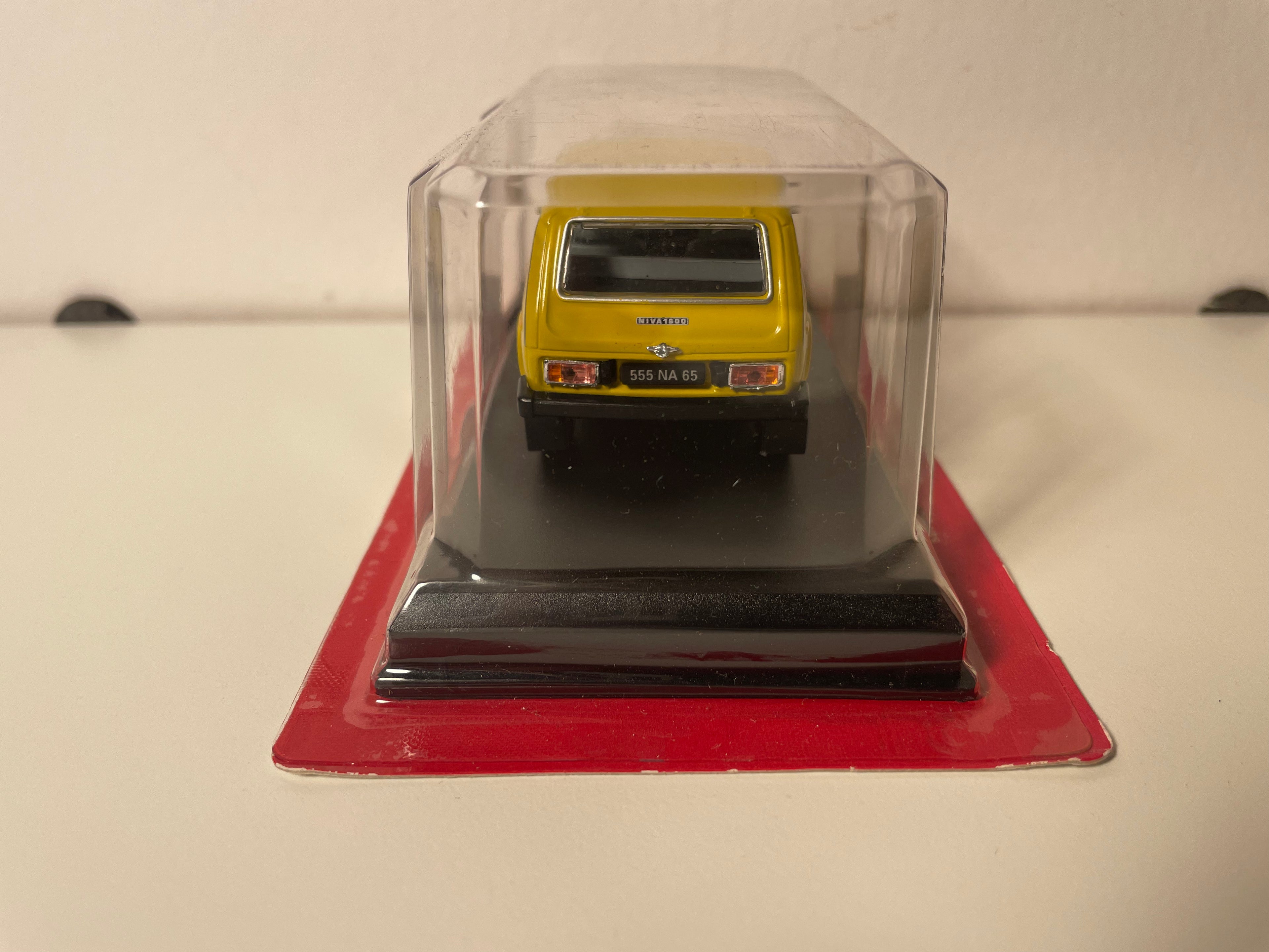 Lada Niva amarela de 1980 - Auto Plus