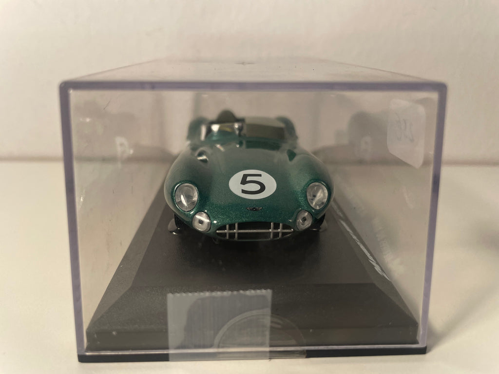 Groene Aston Martin DBR1 nummer 5 - 24 uur van Le Mans