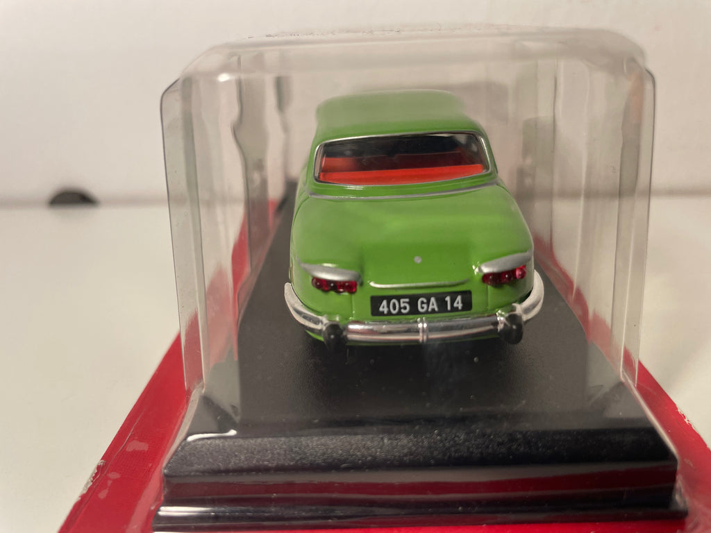 Panhard PL 17 verte de 1960 - Auto Plus