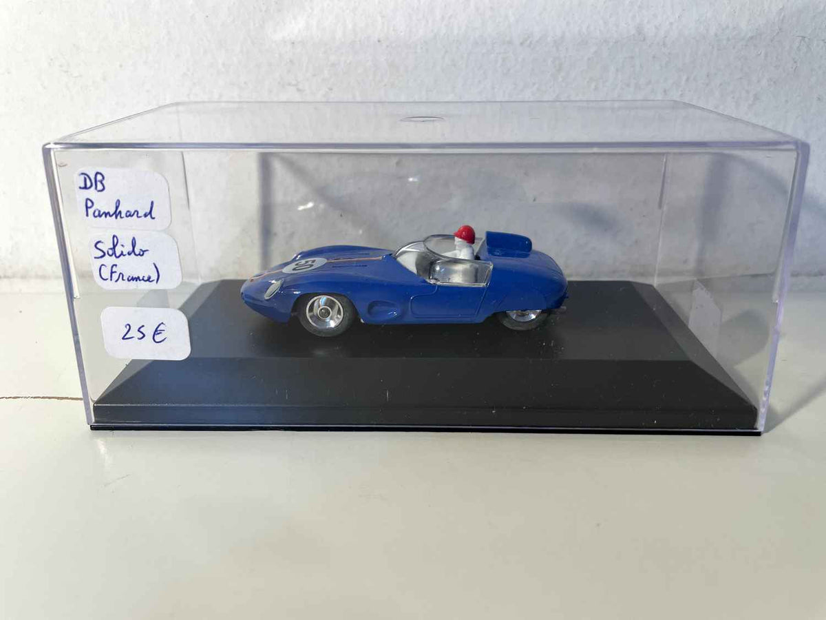 Panhard DB bleue avec le numéro 50 - SOLIDO