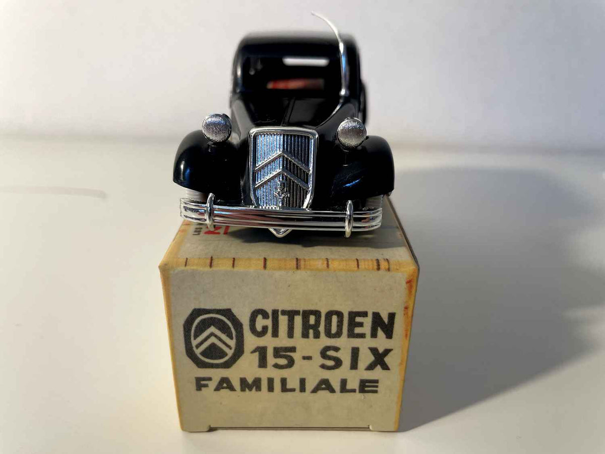 Citroën 15-six Familiale noire - NOREV (voiture en plastique)