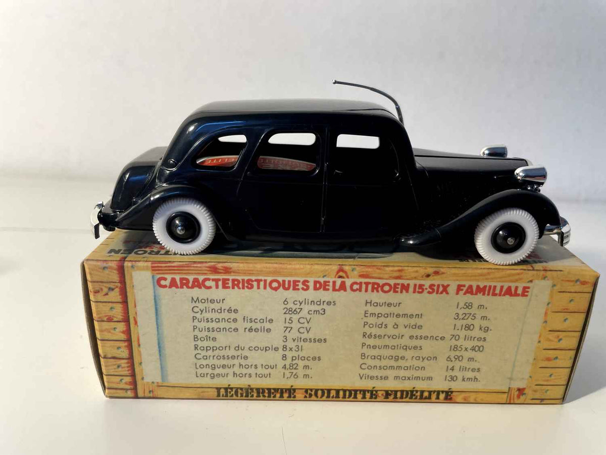 Citroën 15-six Familiale noire - NOREV (voiture en plastique)