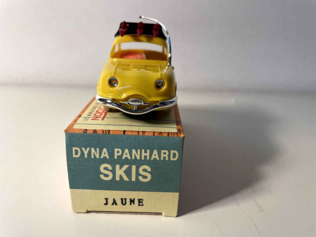 Panhard Dyna gialla con sci - NOREV (auto in plastica)