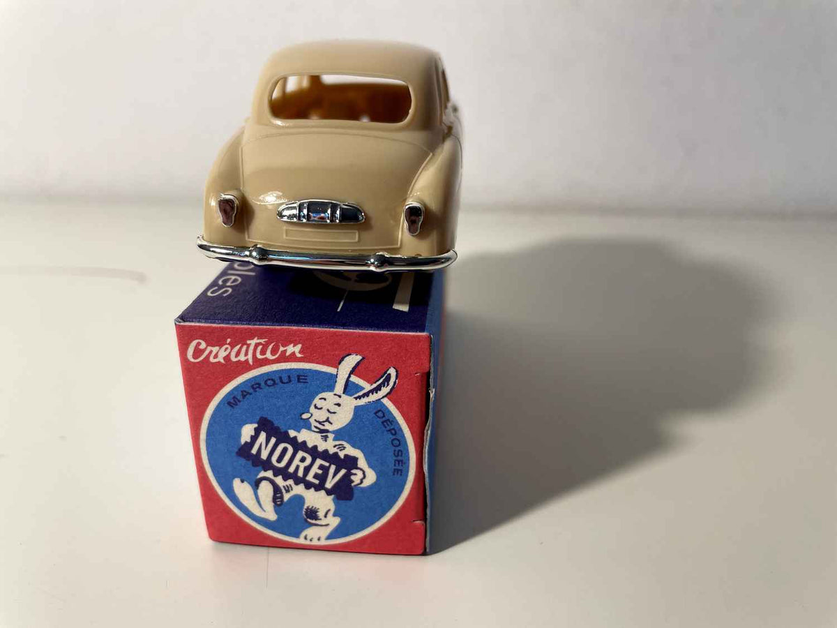 Simca 9 Aronde beige/marron clair - NOREV (voiture en plastique)